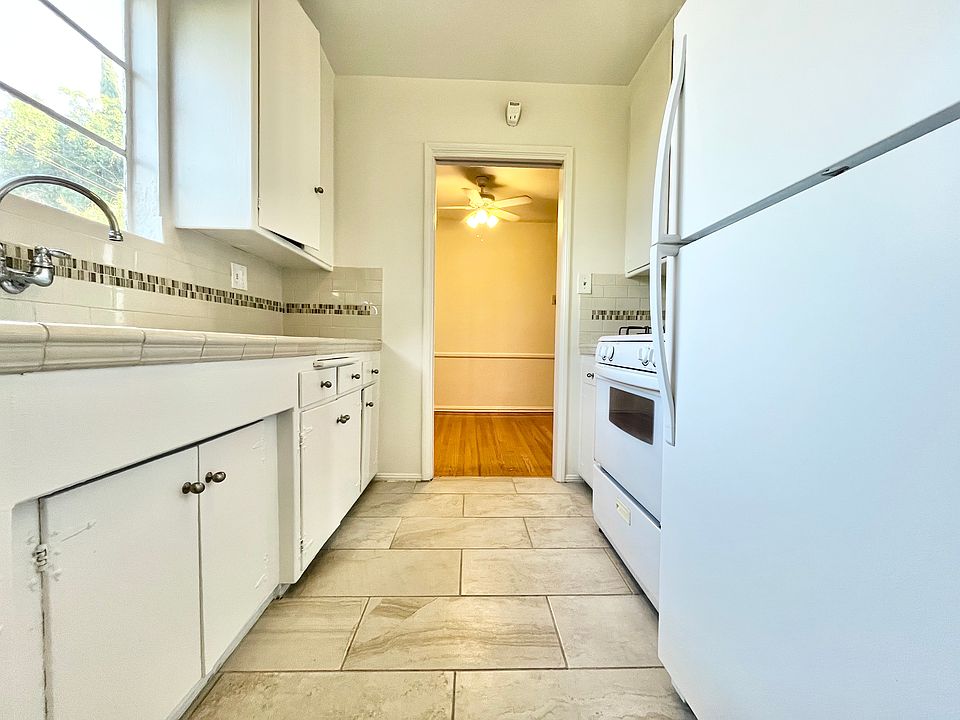 1126 S Holt Ave Los Angeles CA Zillow