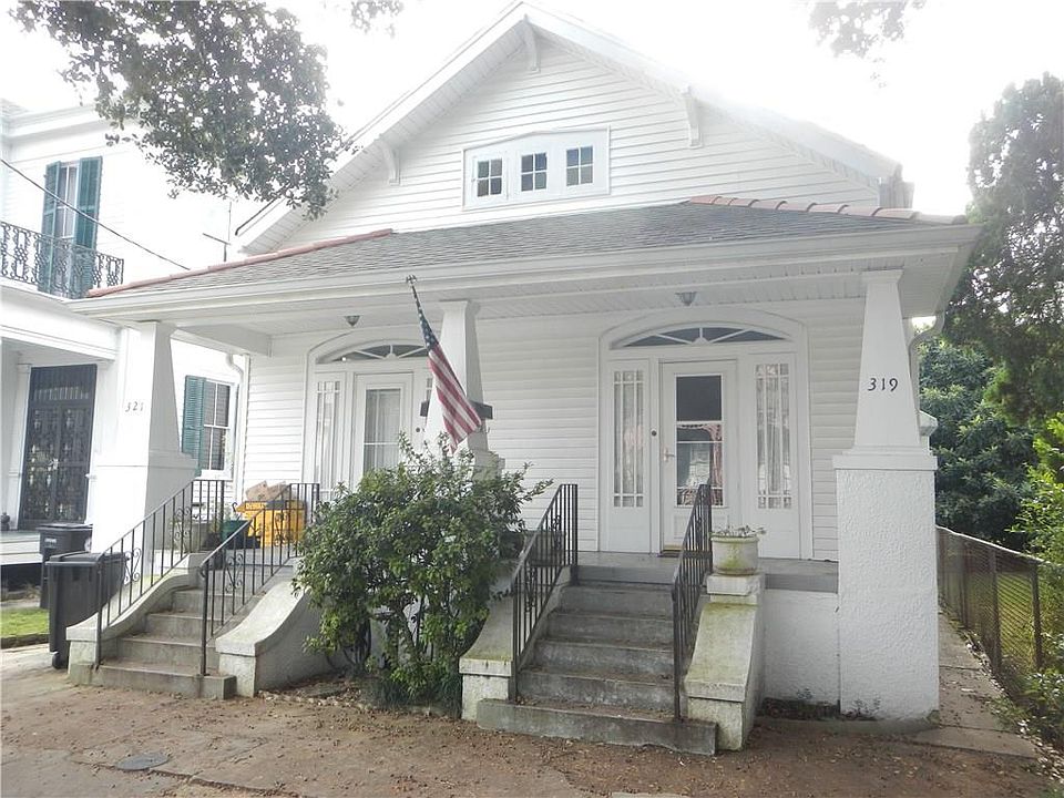 1st image of 321 Pelican Ave