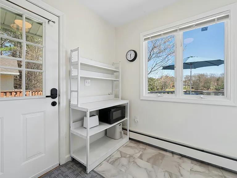81B Jolicoeur Ave #B — Photo 15