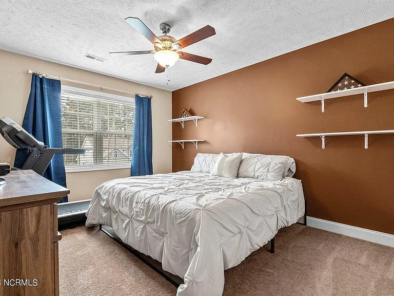 160 Argyll Ave — Photo 21