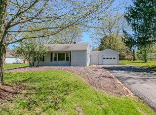 5169 Chillicothe Rd, Chagrin Falls, OH 44022