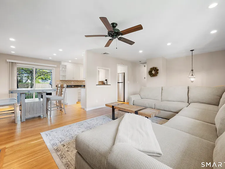 24 Heather Ln — Photo 6