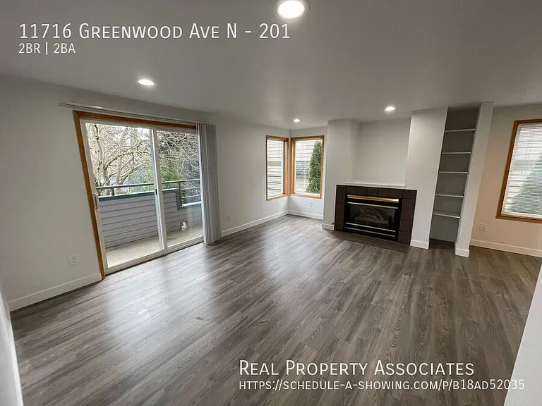 11716 Greenwood Ave N #201 — Photo 2