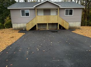 13 Wood St #1, Kerhonkson, NY 12446