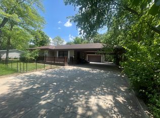 1628 1st St, Peru, IL 61354