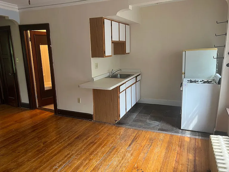1521 N Franklin Pl — Photo 4