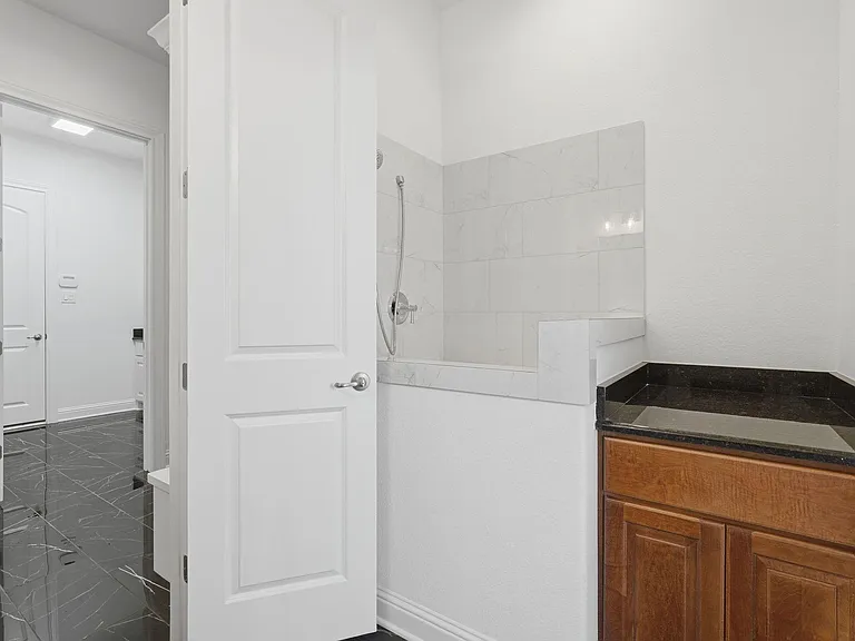 16081 Forest Mill Rd — Photo 26