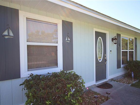 5th image of 1308 SE Sea Oat Ln