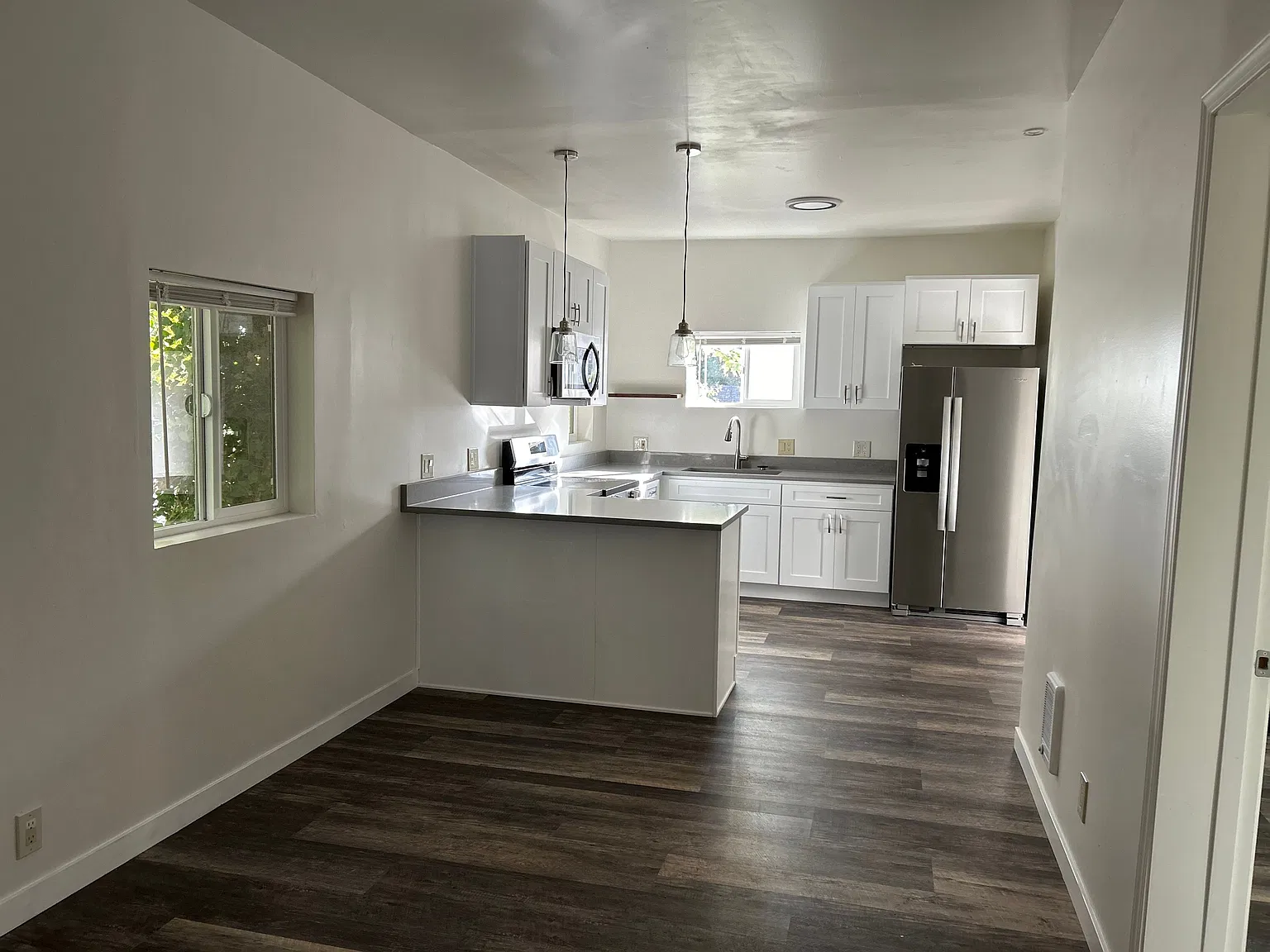 2 bed, 1.0 bath, $2,750 — Photo 4