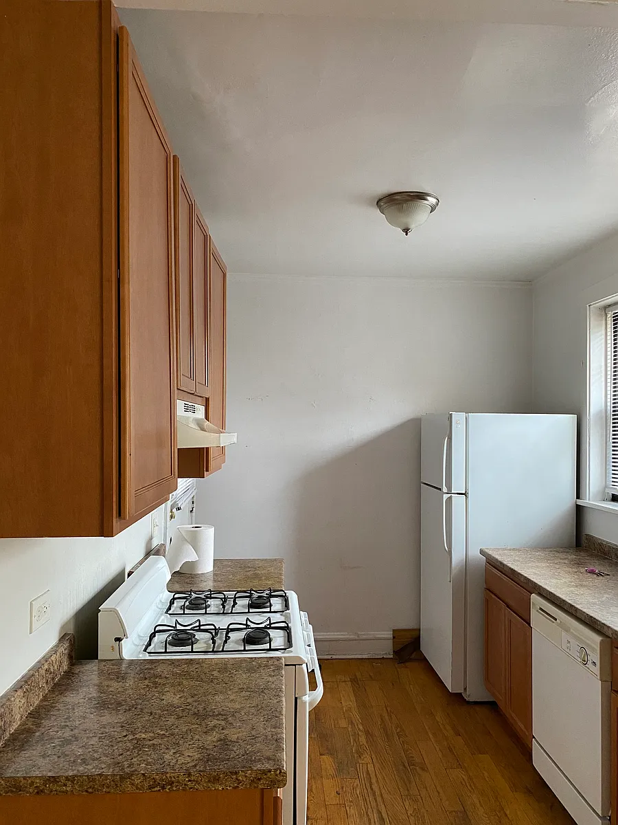 Building Photo - 804 Sherman Ave #1