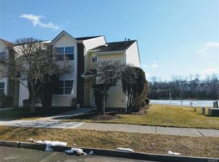 40 Brick Pond Rd, Middletown, NY 10940