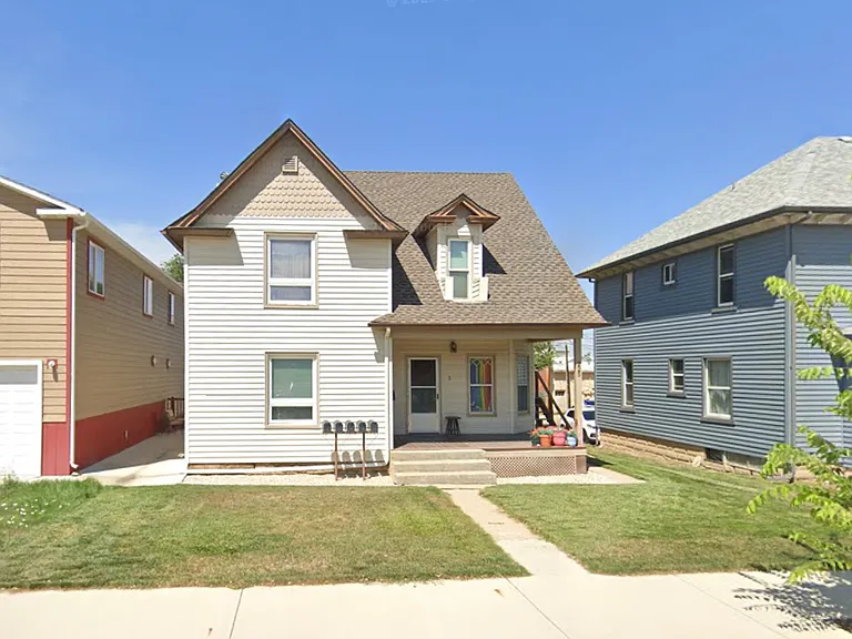 225 W Loucks St #2 — Photo 5