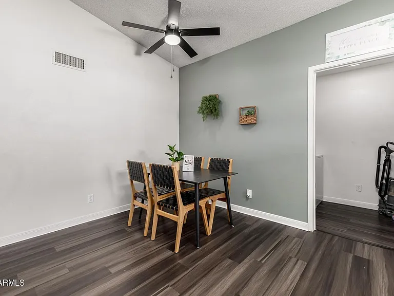 876 S Nebraska St #9 — Photo 4