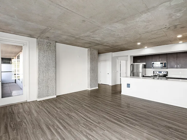 Stadium Apartments — Photo 47