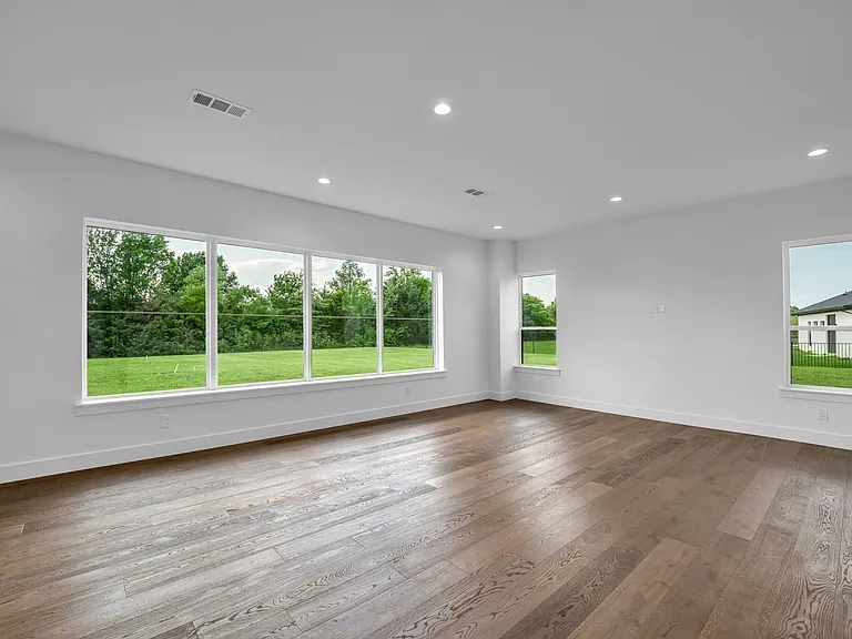 Game room/flex space