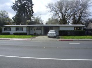 1 W Beamer St, Woodland, CA 95695