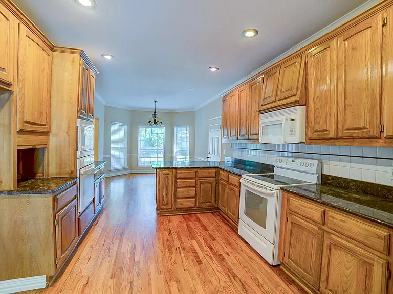 10119 S College Pl — Photo 20