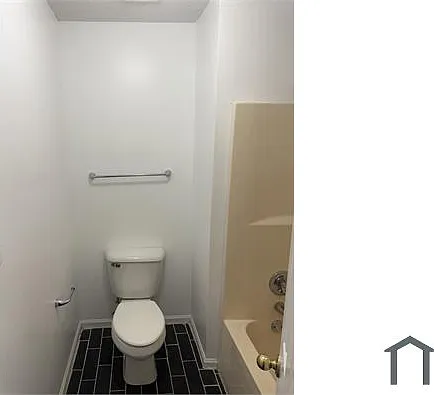 3 bed, 1300 sqft, $1,401 — Photo 3