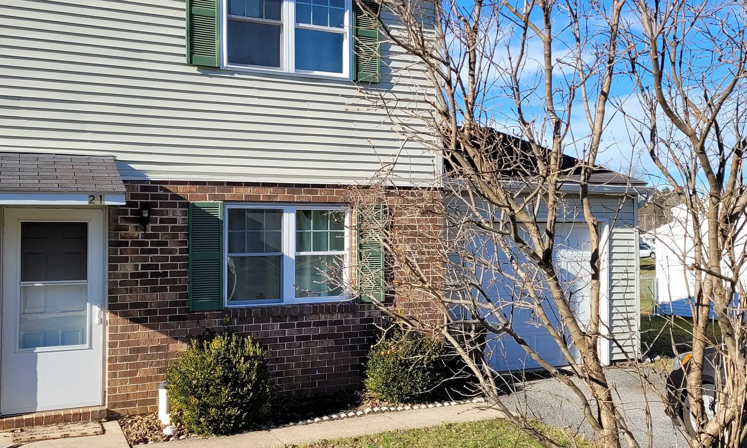 2 bed, 850 sqft, $1,529 — Photo 1