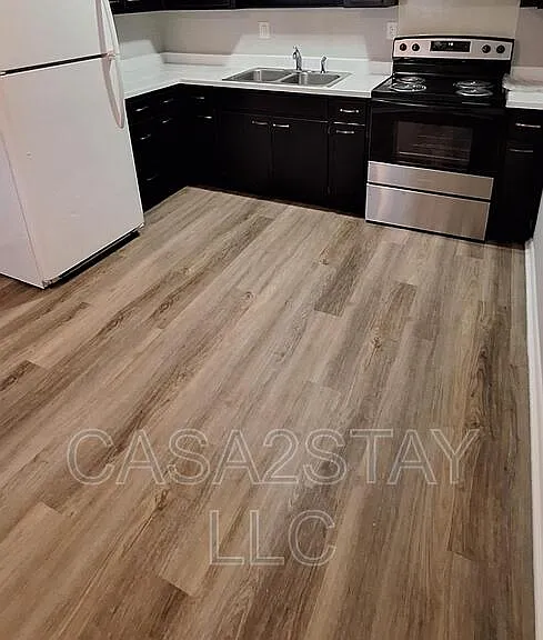 2219 Rockford Ln #4 — Photo 1