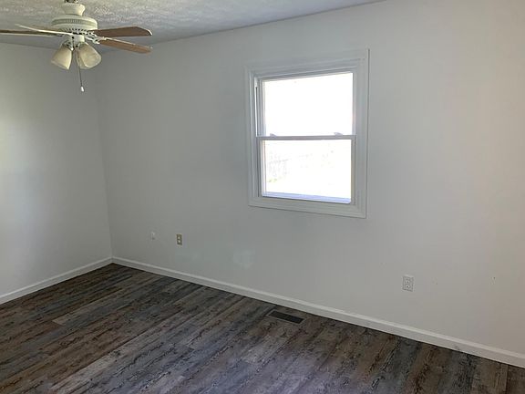 3rd image of 234 Jacqueline Dr