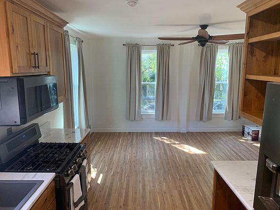 5th image of 2745 S Adams St #1/2