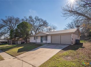 903 Bluff Dr, Copperas Cove, TX 76522