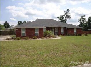 935 Chesapeake Trl, Cantonment, FL 32533