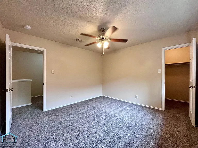 8143 Chestnut Manor Dr — Photo 25