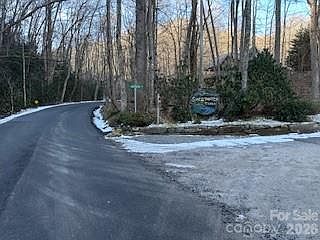 4th image of 19 Blairstone Ln