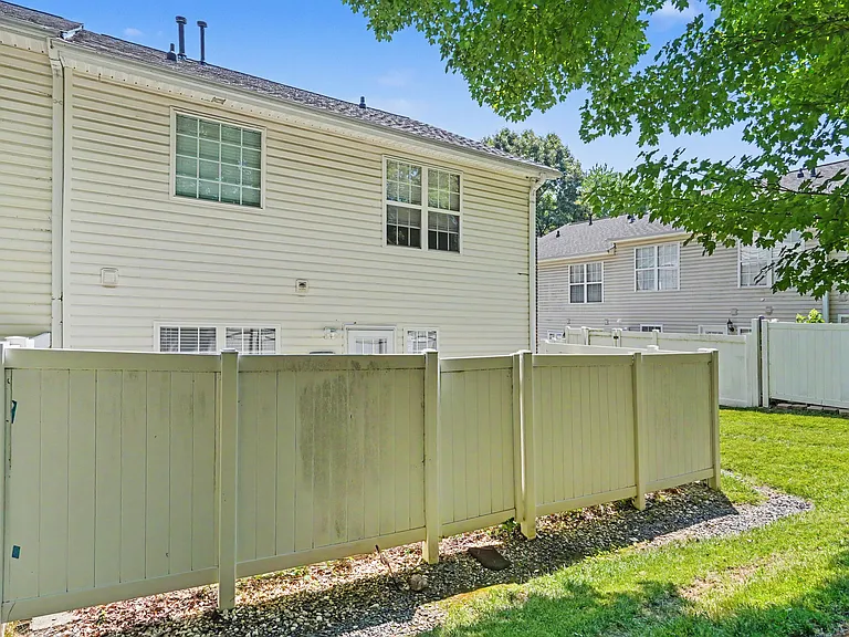 4326 Yoruk Forest Ln — Photo 23