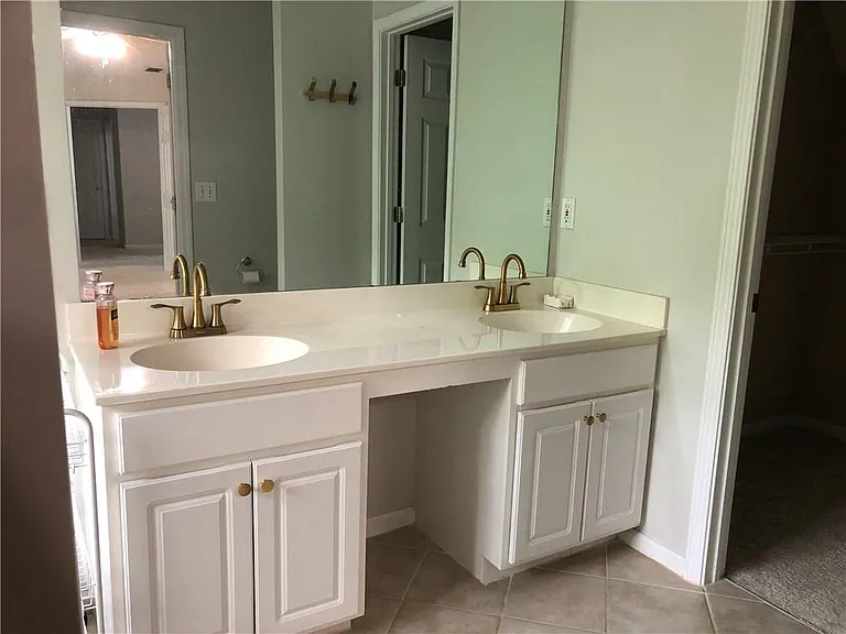 370 Manor Glen Dr — Photo 18
