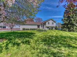 46 W Bend Dr, Rochester, NY 14612