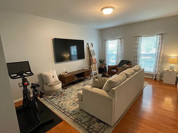 4th image of 2357 Huntington Station Ct