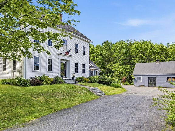3rd image of 27 Hooper Street