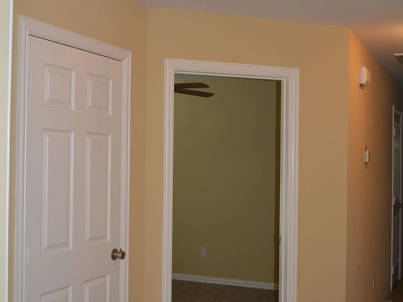 3rd image of 2475 Circle Dr