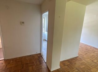 (Undisclosed Address), Fresh Meadows, NY 11365