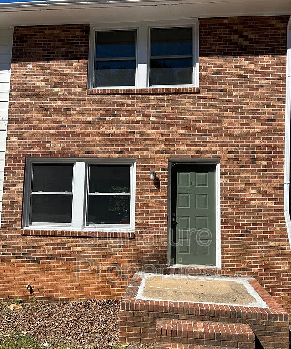 1055 Rives Rd #13