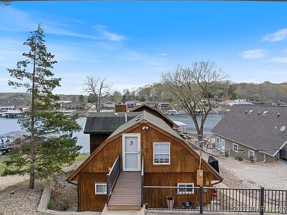 5th image of 327 Lighthouse Cove Cir