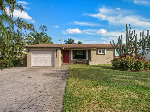 1007 N Golf Dr, Hollywood, FL 33021