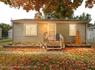 3902 Glenwood Ave, Lansing, MI 48910