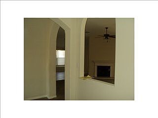 4th image of 206 Hyltin St
