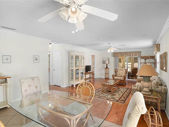4th image of 1133 Bernardo Blvd