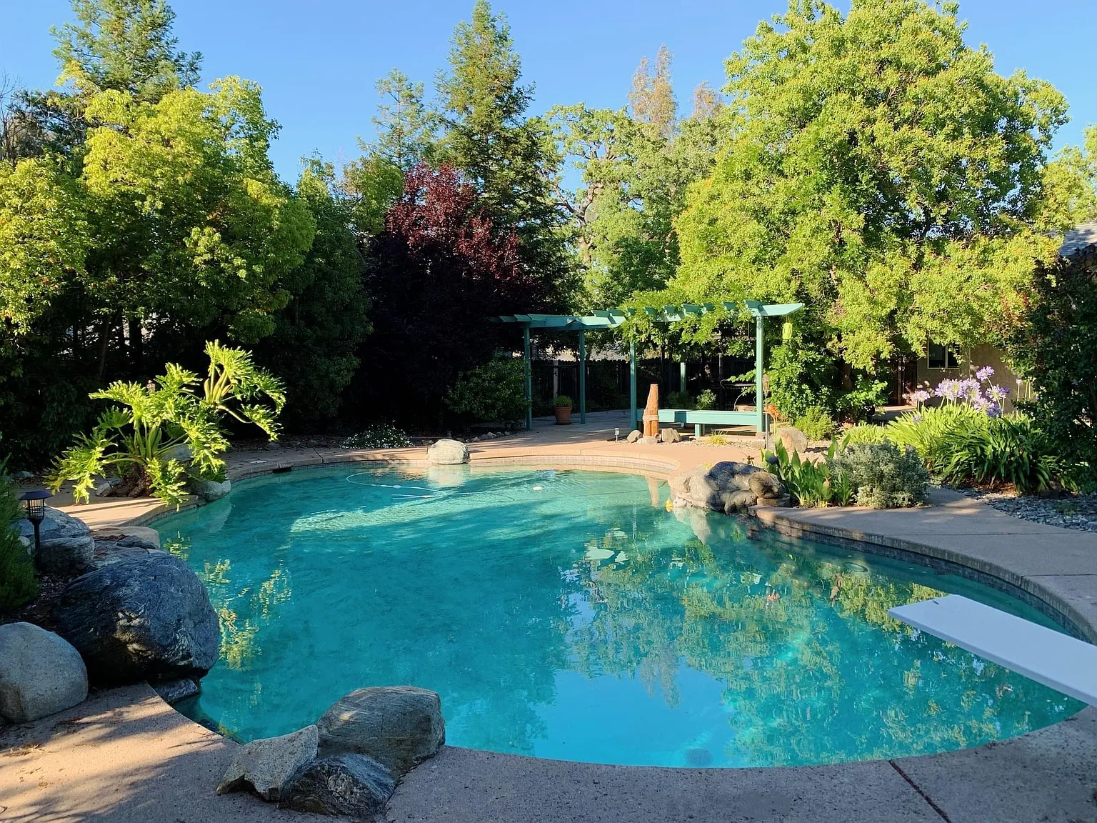 4 bed, 1680 sqft, $3,750 — Photo 2