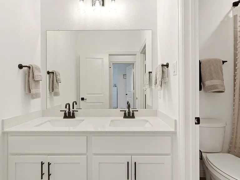 721 Declaration Dr — Photo 21
