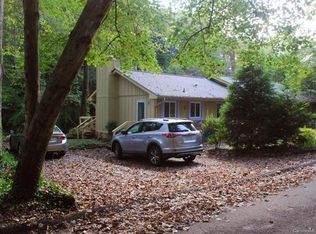 9 Riverbend Dr, Asheville, NC 28805