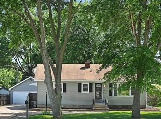 312 Oak St, North Aurora, IL 60542