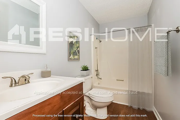 548 Bragg Ave — Photo 10