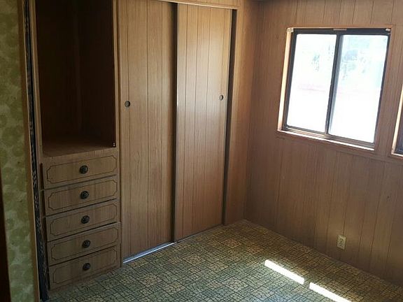 4th image of 228 Camino Tres SW