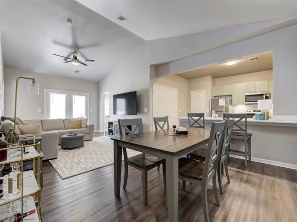 2200 Classen Blvd APT 6133, Norman, OK 73071